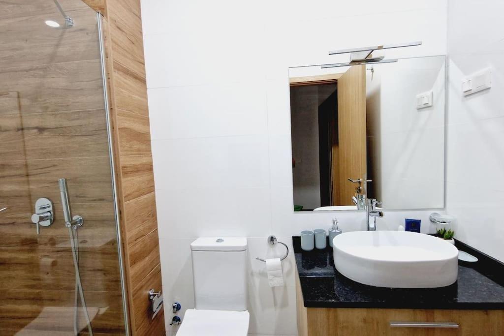 Apartamento Encantador Com Piscina E Vista Mar Apartment Прая Екстериор снимка
