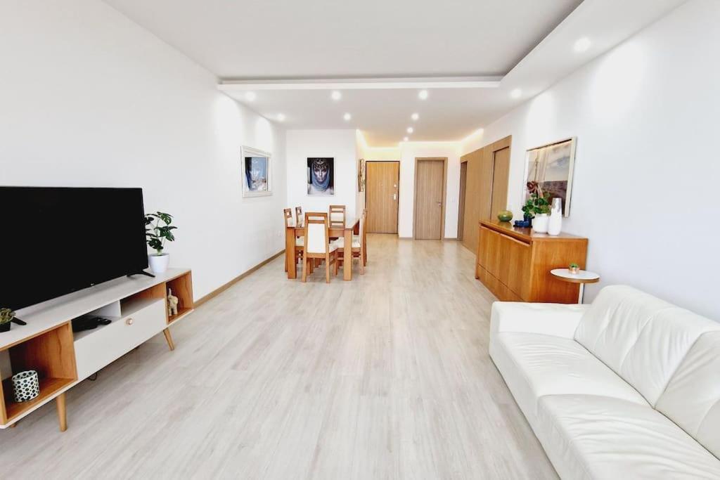 Apartamento Encantador Com Piscina E Vista Mar Apartment Прая Екстериор снимка